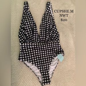 Cupshe one piece swimwear